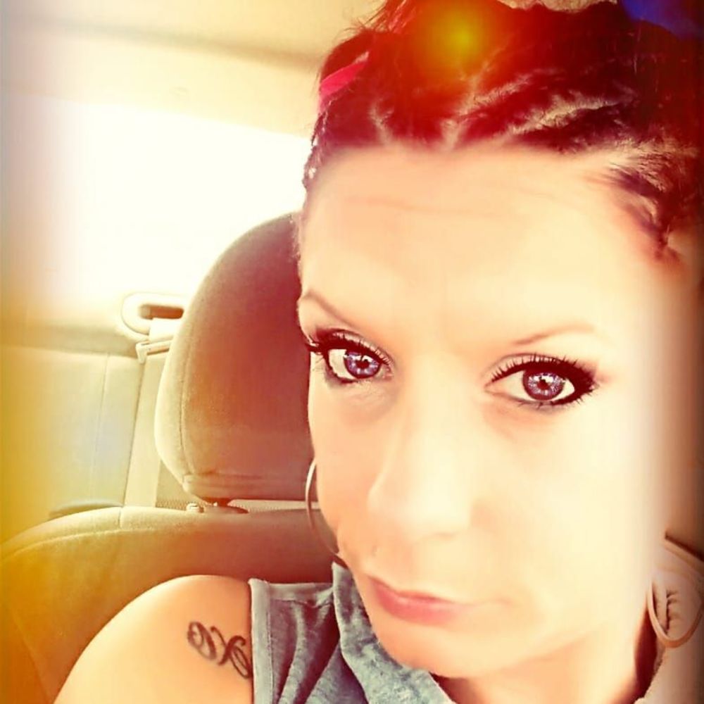 Meet your Posher, Malissa